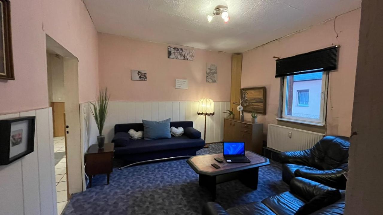 Apartament Monteure, Ganzes Haus, Schwarzheide, Haus 1 Zewnętrze zdjęcie