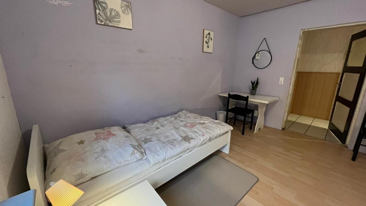 Apartament Monteure, Ganzes Haus, Schwarzheide, Haus 1 Zewnętrze zdjęcie