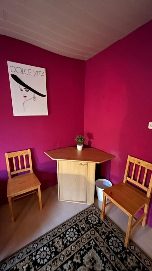 Apartament Monteure, Ganzes Haus, Schwarzheide, Haus 1 Zewnętrze zdjęcie