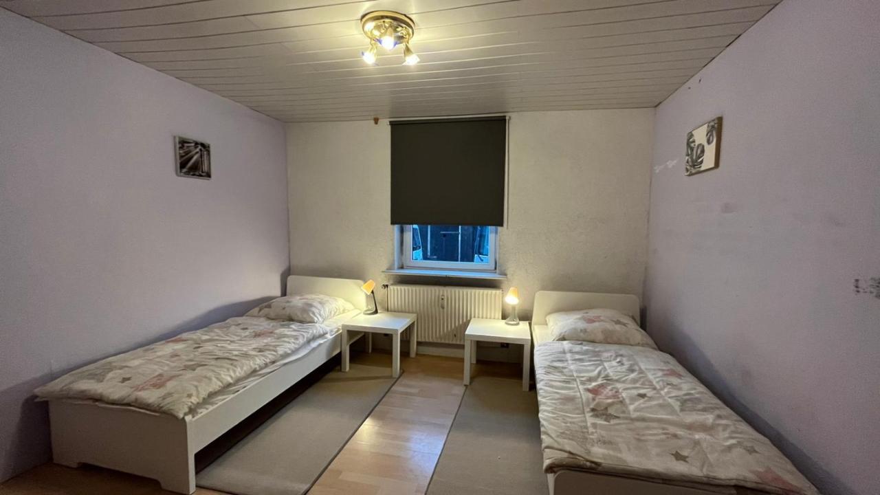 Apartament Monteure, Ganzes Haus, Schwarzheide, Haus 1 Zewnętrze zdjęcie