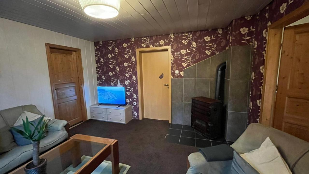 Apartament Monteure, Ganzes Haus, Schwarzheide, Haus 1 Zewnętrze zdjęcie