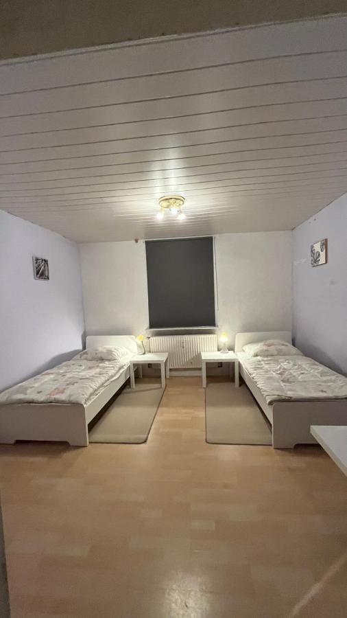 Apartament Monteure, Ganzes Haus, Schwarzheide, Haus 1 Zewnętrze zdjęcie